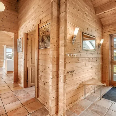 Burghar - 300m To The Fjord By Interhome