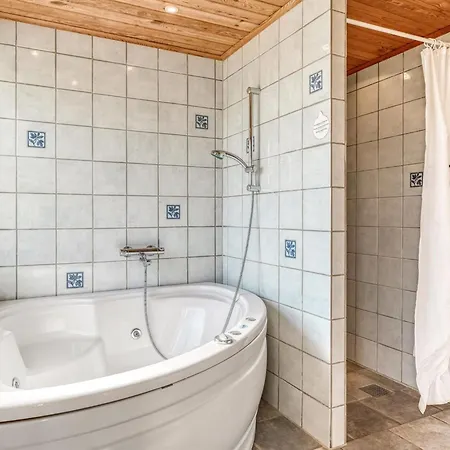 Burghar - 300m To The Fjord By Interhome Holiday home Vinderup